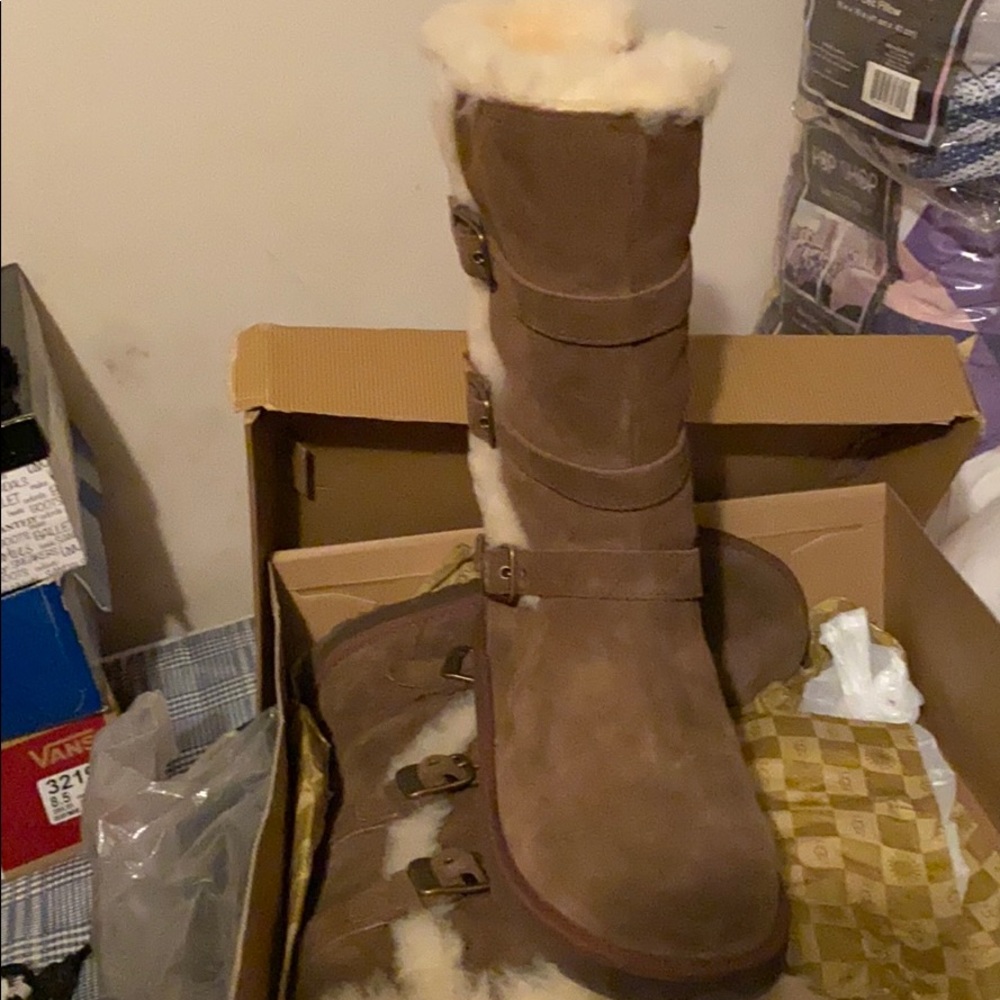 Ugg boots - Picture 2 of 5